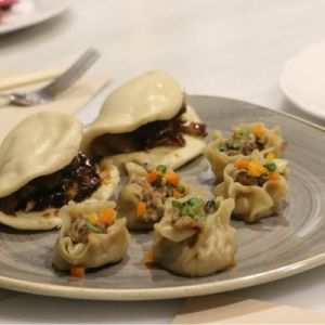 Pan bao y Dim sum en el Taller de Cocina japonesa al vapor de Hestia Lucentum